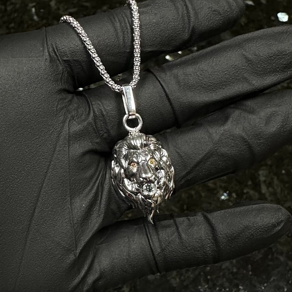 Lion 925 Sterling Silver Champagne Diamond & Sapphire Adjustable Necklace 18”